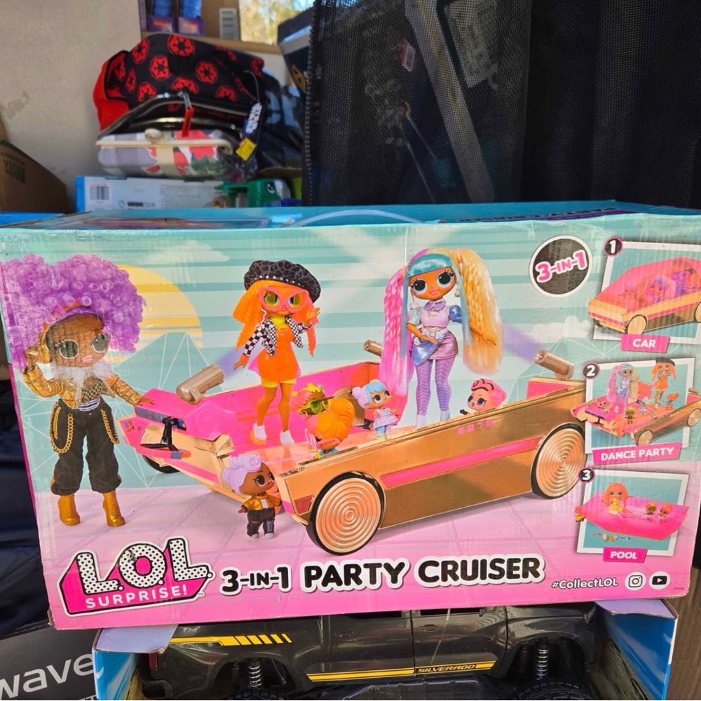L.O.L. Surprise! 3-in-1 Party Cruiser - Pink & Gold